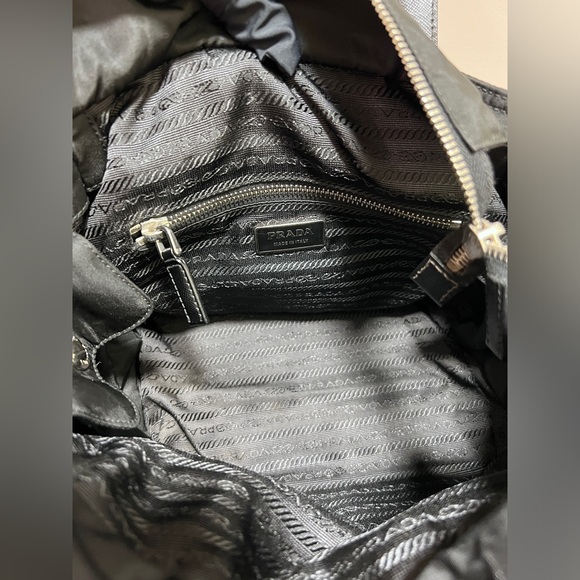 Vintage Prada tote bag - Picture 15 of 17